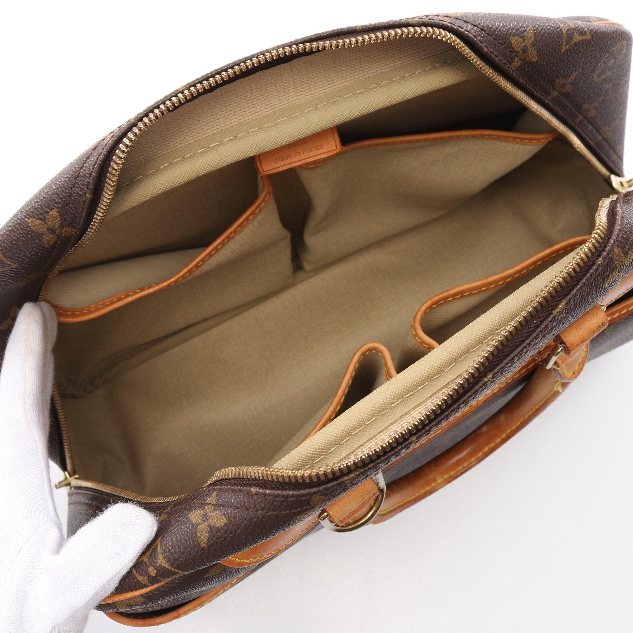 Louis Vuitton Louis Vuitton Deauville Bowling Vanity Monogram Handbag Leather Brown Size ONE SIZE - 3 Thumbnail