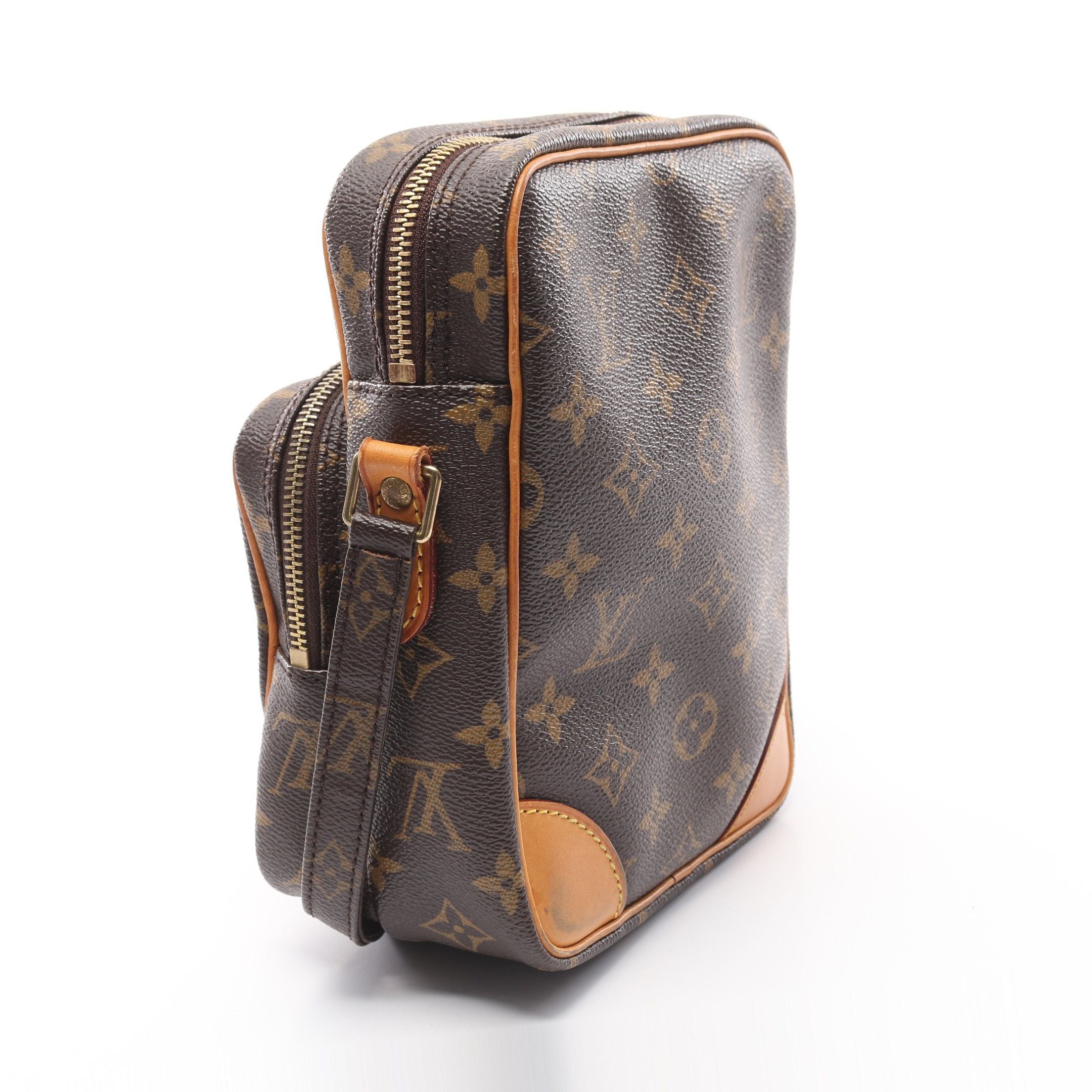 Louis Vuitton Louis Vuitton Amazon Monogram Shoulder Bag Leather Brown Size ONE SIZE - 2 Thumbnail