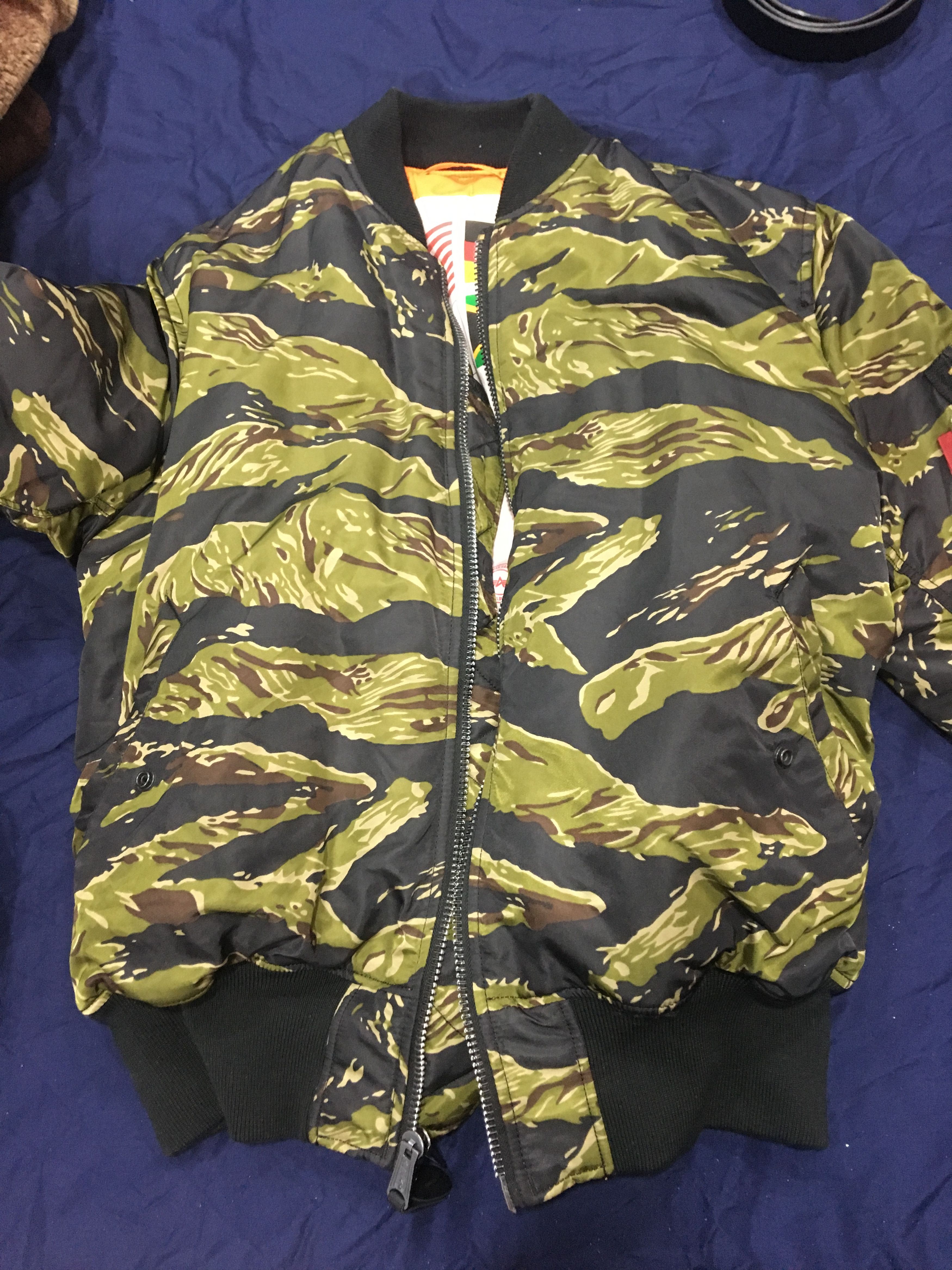 ジャケット・アウター 80s alpha camo ma-1 flight jacket ALPHA MA-1 FLIGHT JACKET SLIM FIT | HK Military Vintage and