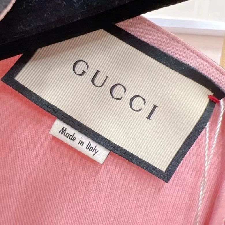 Gucci Pink jeweled dress from Gucci boutique-dmc Size 42" / US 20 - 5 Thumbnail