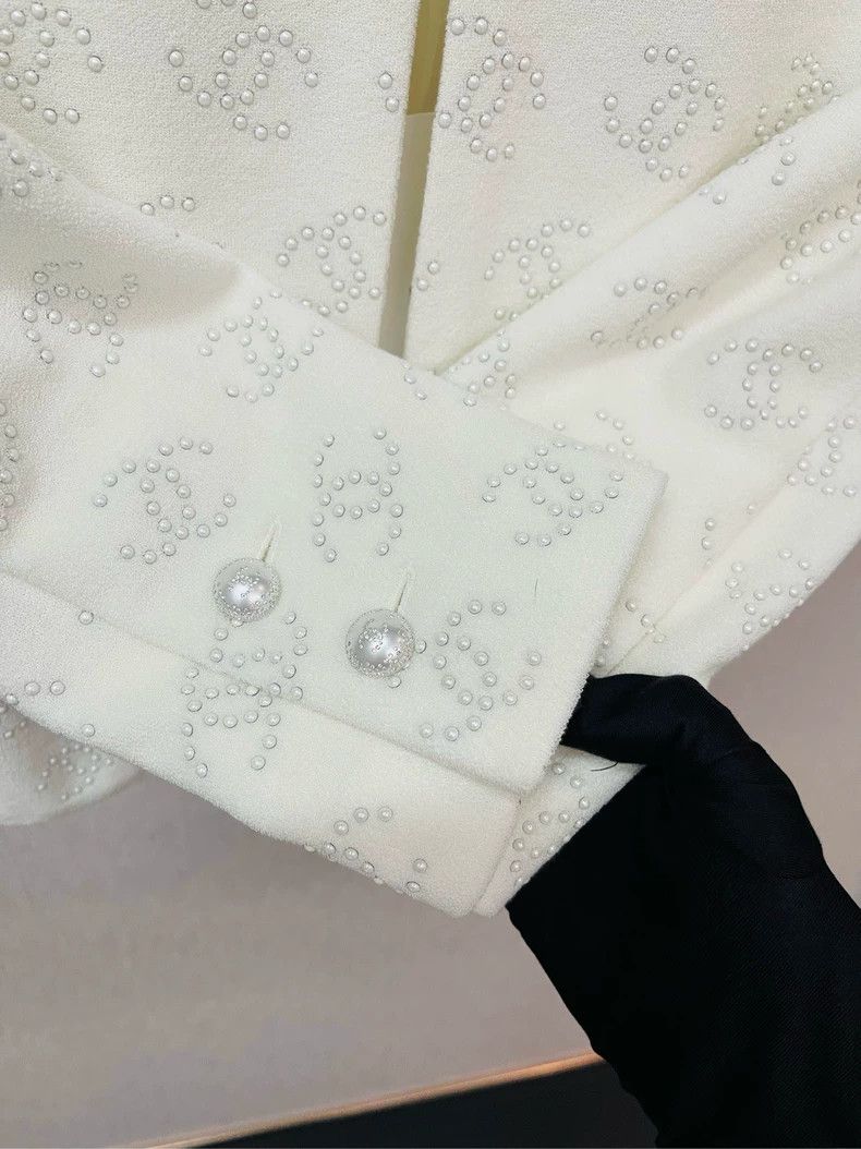 Chanel Chanel White Beaded Jacket with Short Sleeves- DMC Size US M / EU 48-50 / 2 - 5 Thumbnail