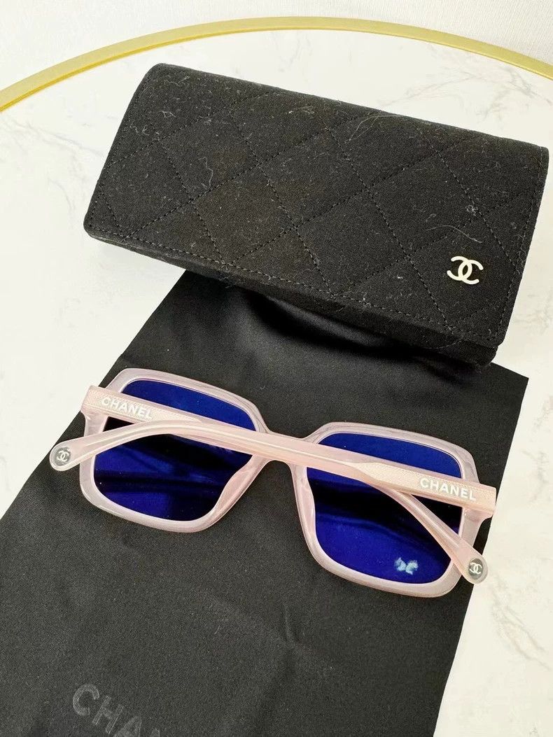 Chanel Chanel Sunglasses Almost Like New Condition Size ONE SIZE - 2 Thumbnail