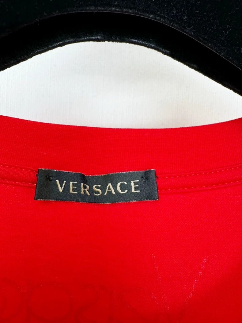 Versace Versace Red Short Sleeve Graphic T-Shirt Size S / US 4 / IT 40 - 3 Thumbnail