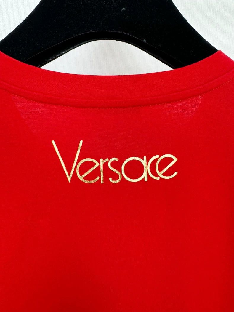 Versace Versace Red Short Sleeve Graphic T-Shirt Size S / US 4 / IT 40 - 4 Thumbnail