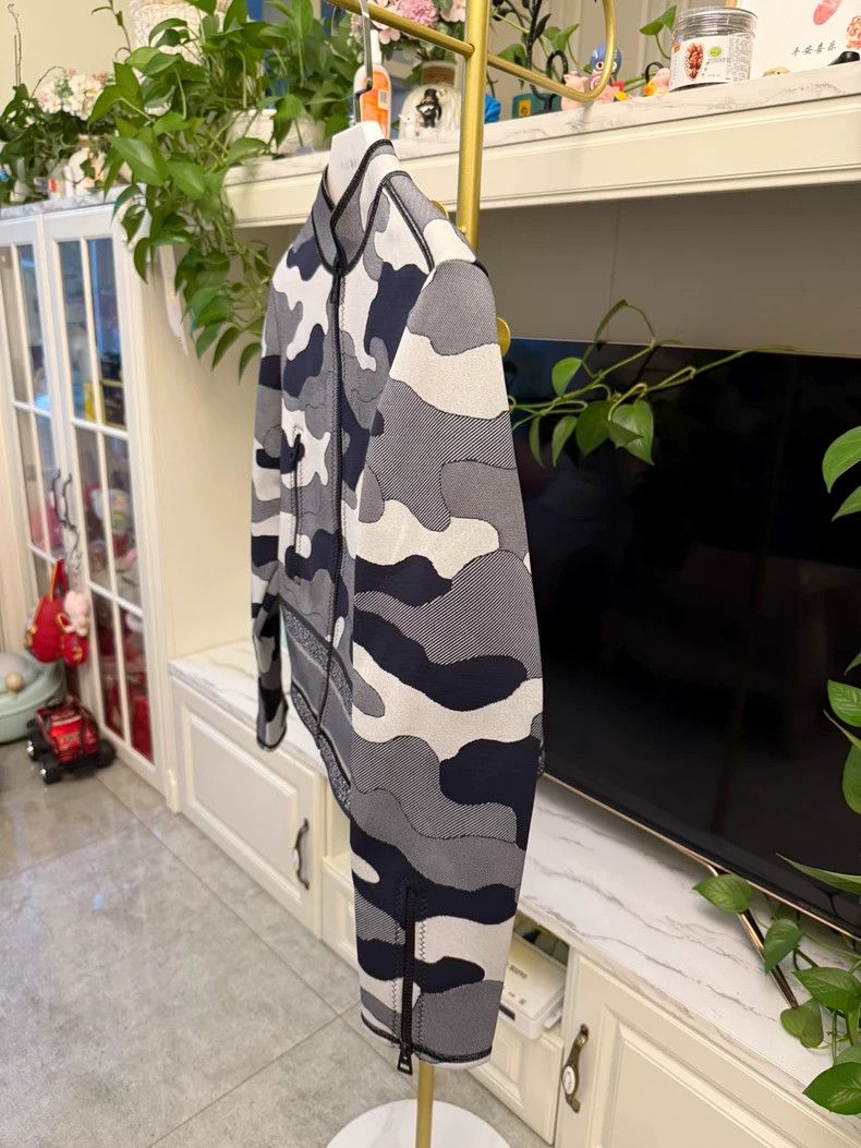 Dior Dior Camouflage Short Jacket for Women Size M / US 6-8 / IT 42-44 - 3 Thumbnail