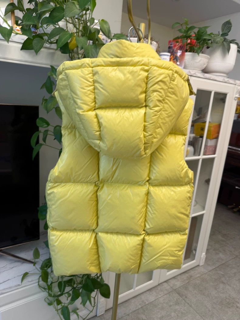 Moncler Moncler Luzule Yellow Puffer Vest Size XS / US 0-2 / IT 36-38 - 4 Thumbnail