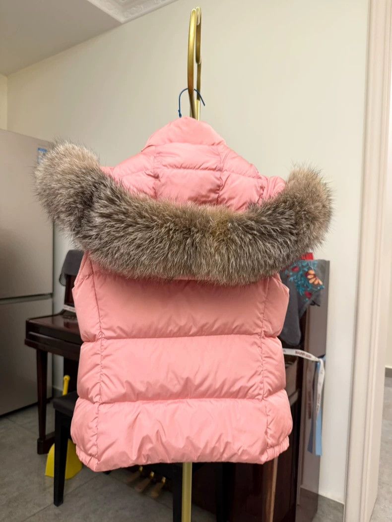Moncler Moncler Pink Vest with Fur Collar Size XS / US 0-2 / IT 36-38 - 2 Thumbnail