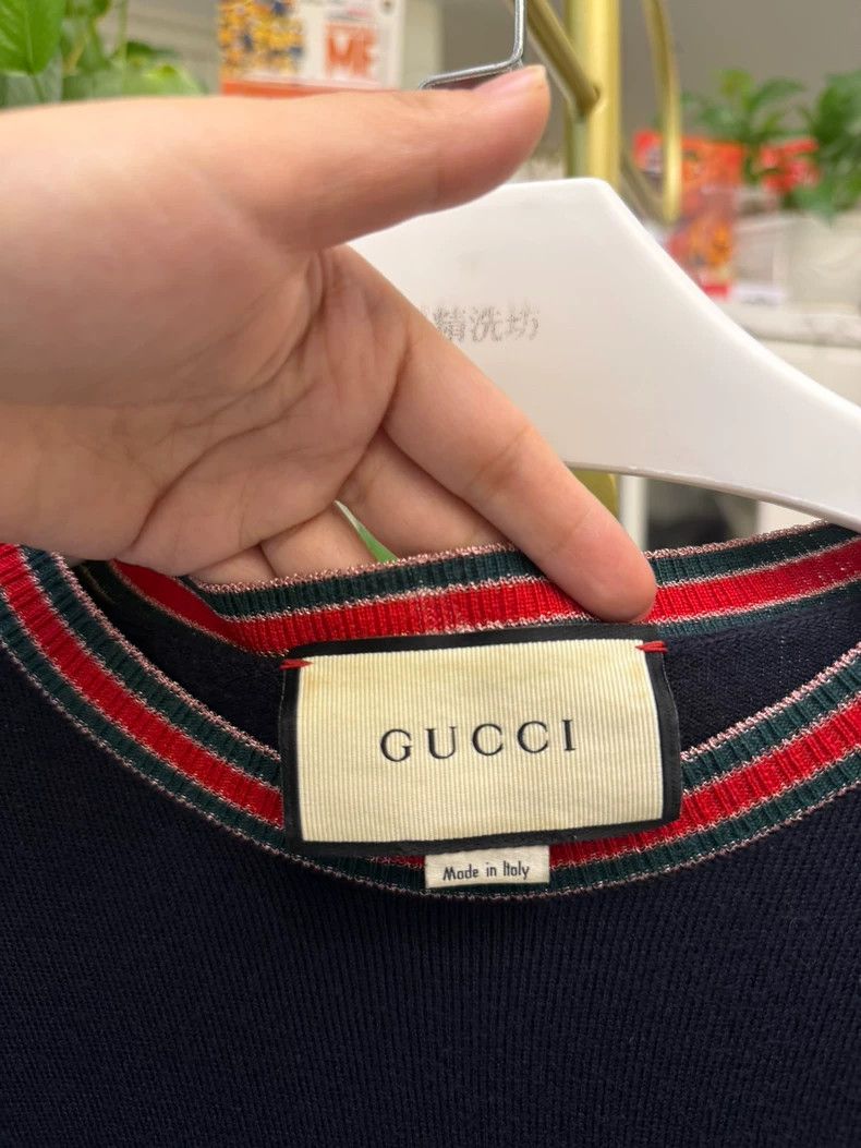 Gucci Gucci Navy Sweater with Stripe Trim Size M / US 6-8 / IT 42-44 - 3 Thumbnail