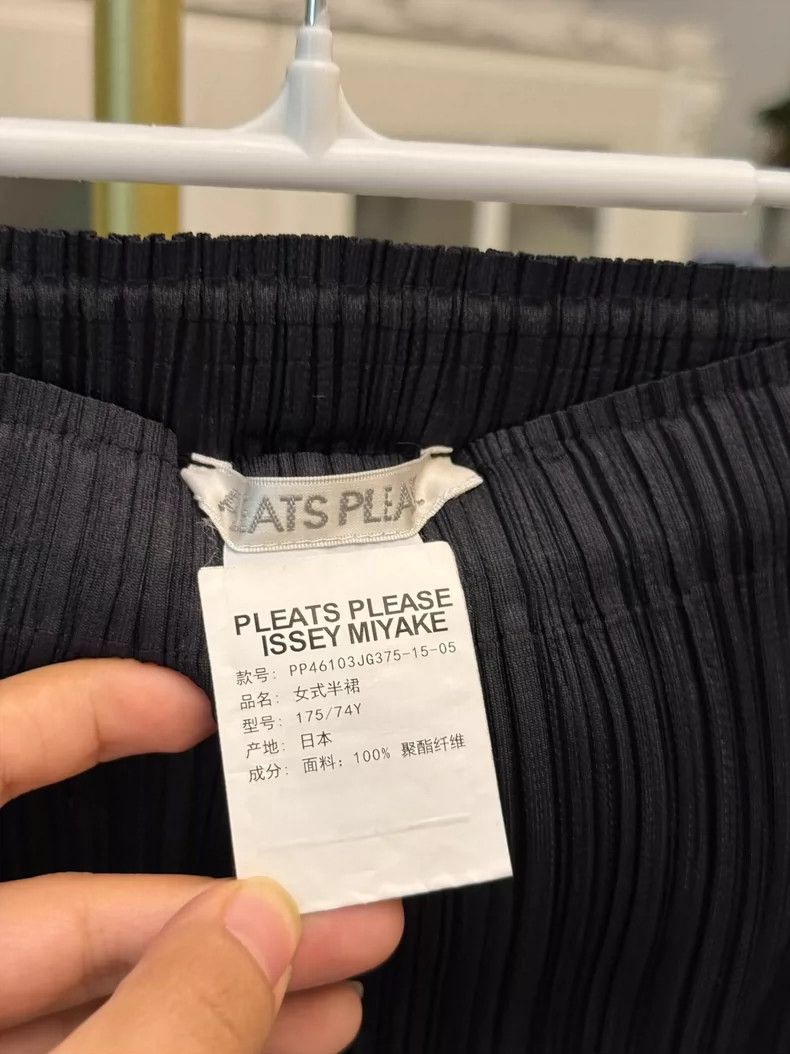 Issey Miyake Issey Miyake Pleated Skirt in Black Size 38" / US 16 / IT 52 - 3 Thumbnail