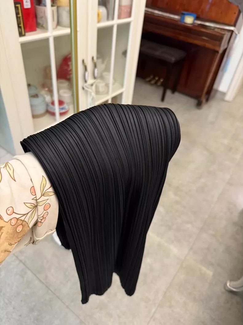 Issey Miyake Issey Miyake Pleated Skirt in Black Size 38" / US 16 / IT 52 - 6 Thumbnail