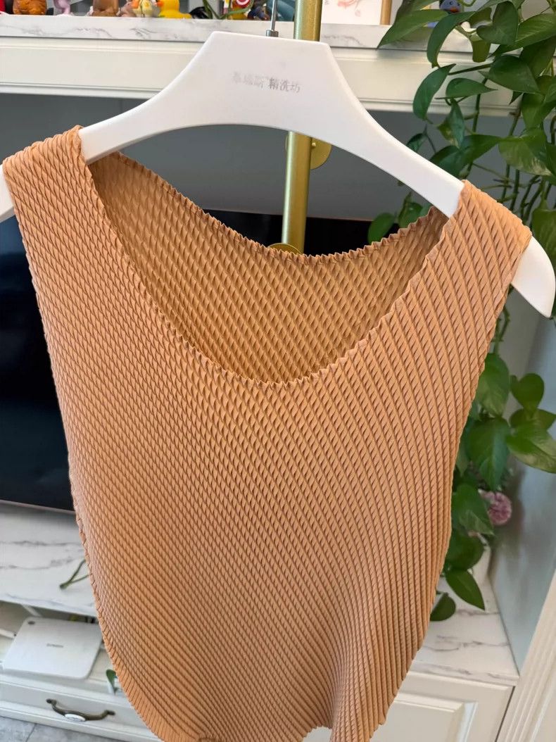 Issey Miyake Issey Miyake Textured Brown Vest Top Size ONE SIZE - 2 Thumbnail