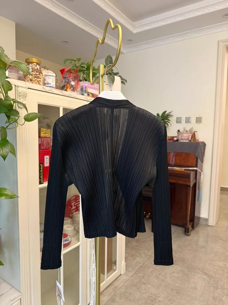 Issey Miyake Issey Miyake Black Cardigan Jacket New Condition Size M / US 6-8 / IT 42-44 - 7 Thumbnail