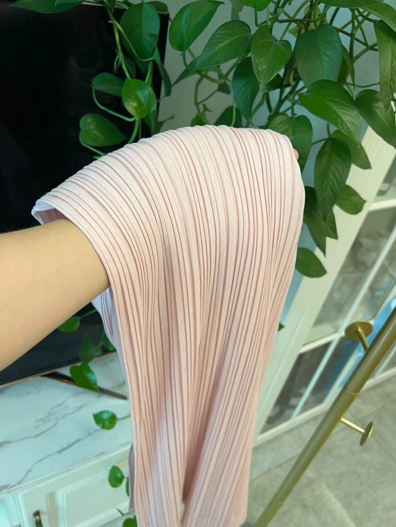 Issey Miyake Beautiful Pink Pleated Half Skirt Size 25" / US 0 / IT 36 - 6 Thumbnail