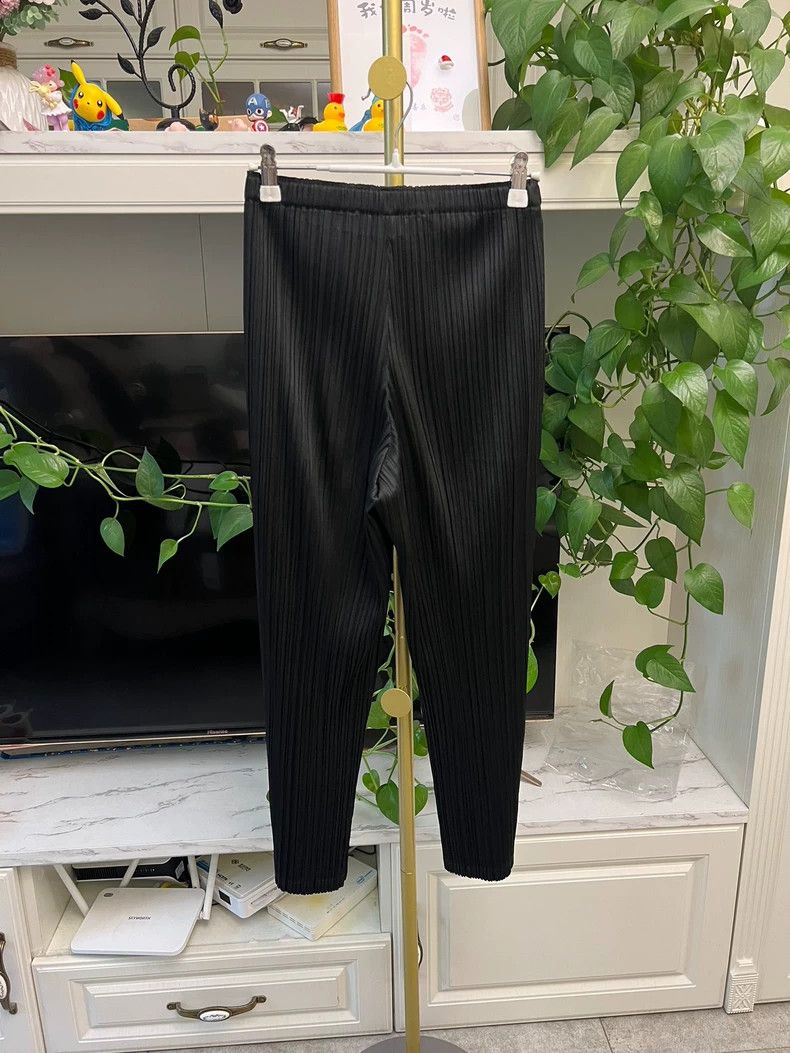 Issey Miyake Issey Miyake Pleated Trousers Size 2 Size 23" - 6 Thumbnail