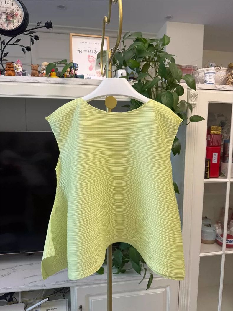 Issey Miyake Issey Miyake Spring Collection Yellow Top Size ONE SIZE - 6 Thumbnail