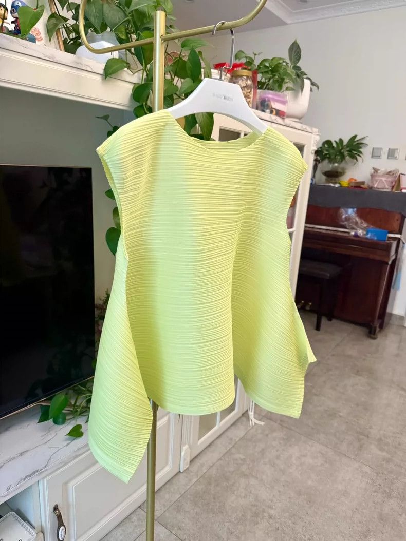 Issey Miyake Issey Miyake Spring Collection Yellow Top Size ONE SIZE - 2 Thumbnail