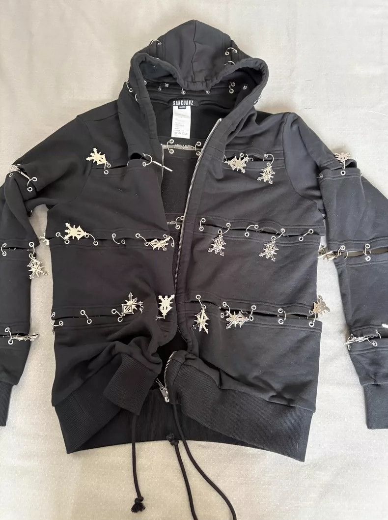 Yohji Yamamoto Stylish Black Hoodie with Silver Details Size M / US 6-8 / IT 42-44 - 8 Thumbnail