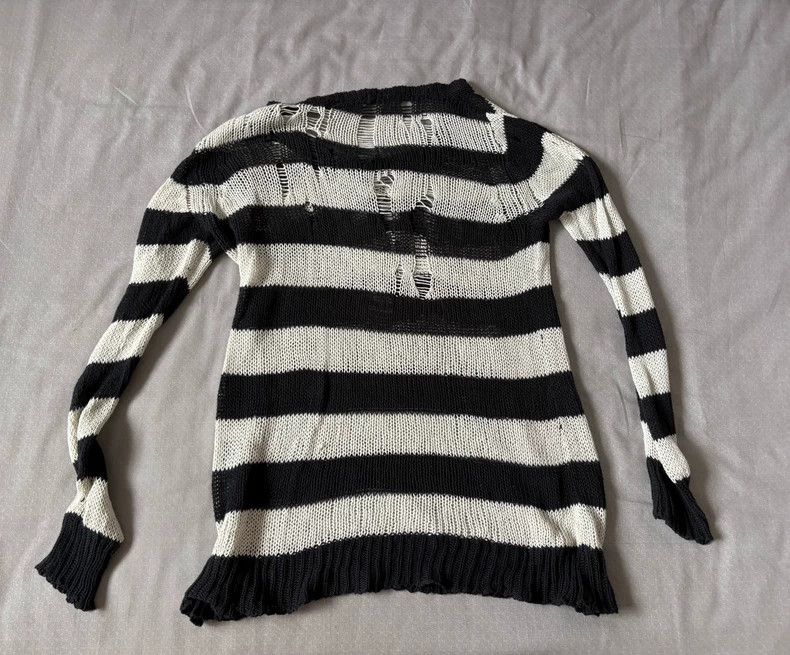 Hysteric Glamour Vintage Black and White Distressed Sweater Size M / US 6-8 / IT 42-44 - 8 Thumbnail