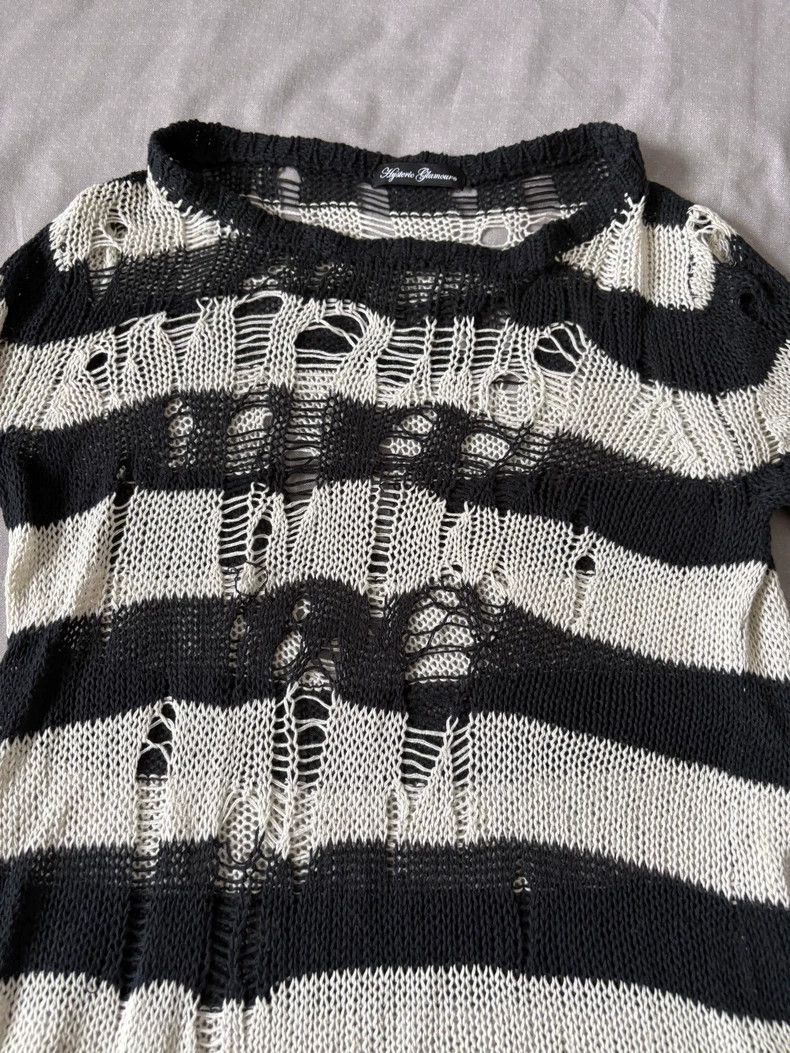 Hysteric Glamour Vintage Black and White Distressed Sweater Size M / US 6-8 / IT 42-44 - 4 Thumbnail