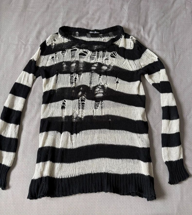 Hysteric Glamour Vintage Black and White Distressed Sweater Size M / US 6-8 / IT 42-44 - 2 Thumbnail