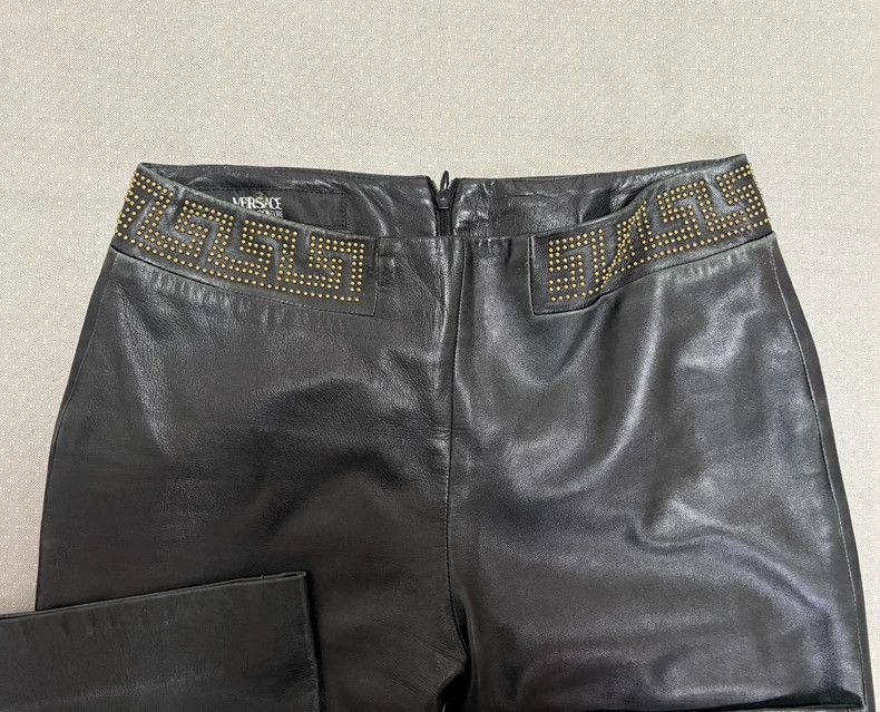 Versace Vintage Versace Black Leather Pants with Studs Size 24" / US 00 / IT 34 - 3 Thumbnail