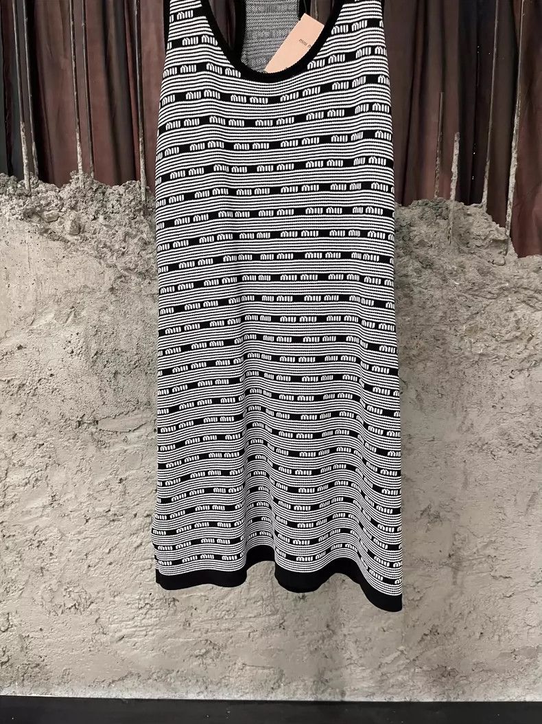 Miu Miu Miu Miu Black and White Logo Tank Dress Size L / US 10 / IT 46 - 4 Thumbnail