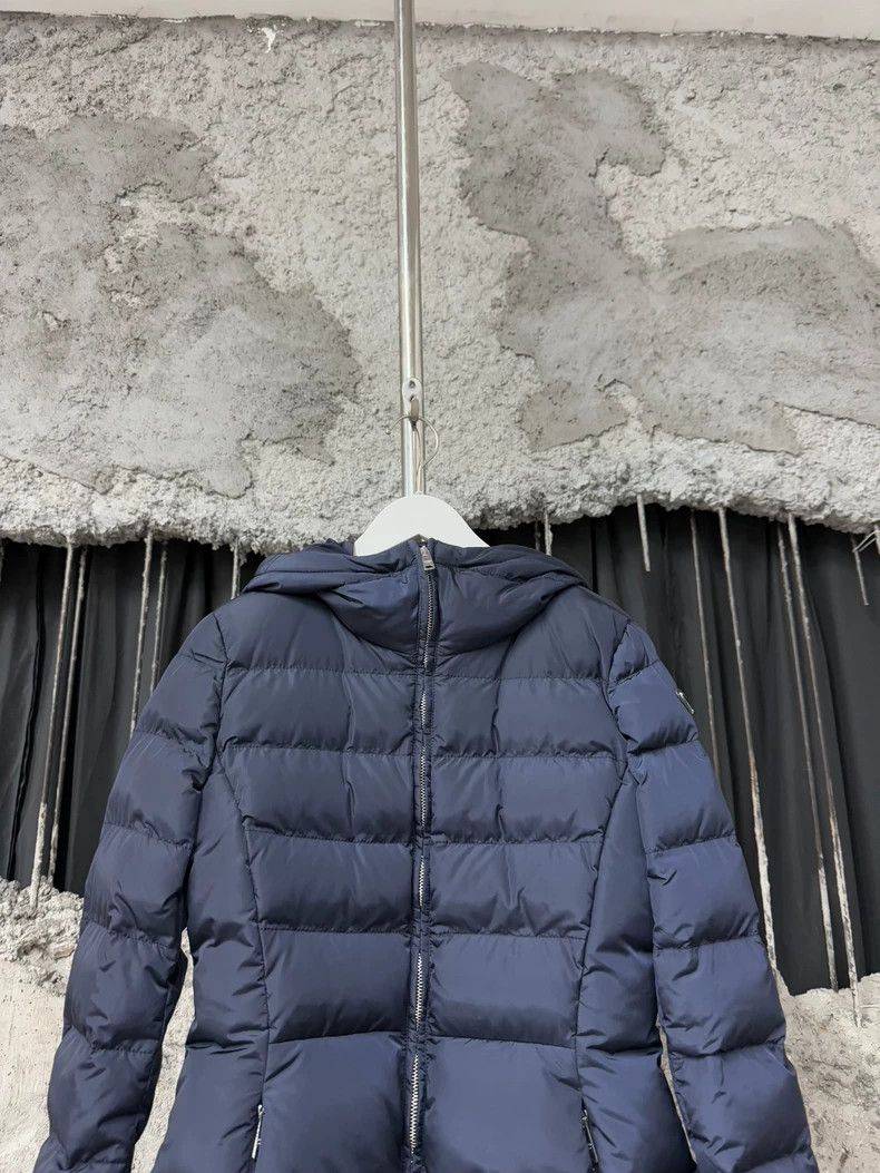 Prada Prada Long Down Coat with Metal Triangle Logo Size M / US 6-8 / IT 42-44 - 3 Thumbnail