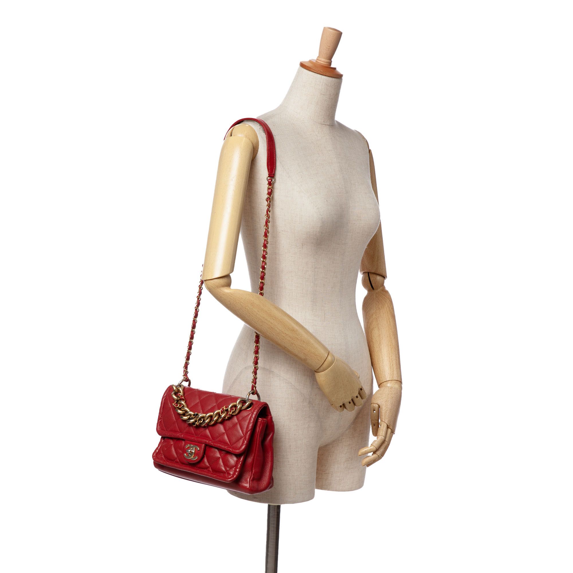 Chanel Chanel Small Quilted Lambskin Chain Link Flap Size ONE SIZE - 10 Thumbnail