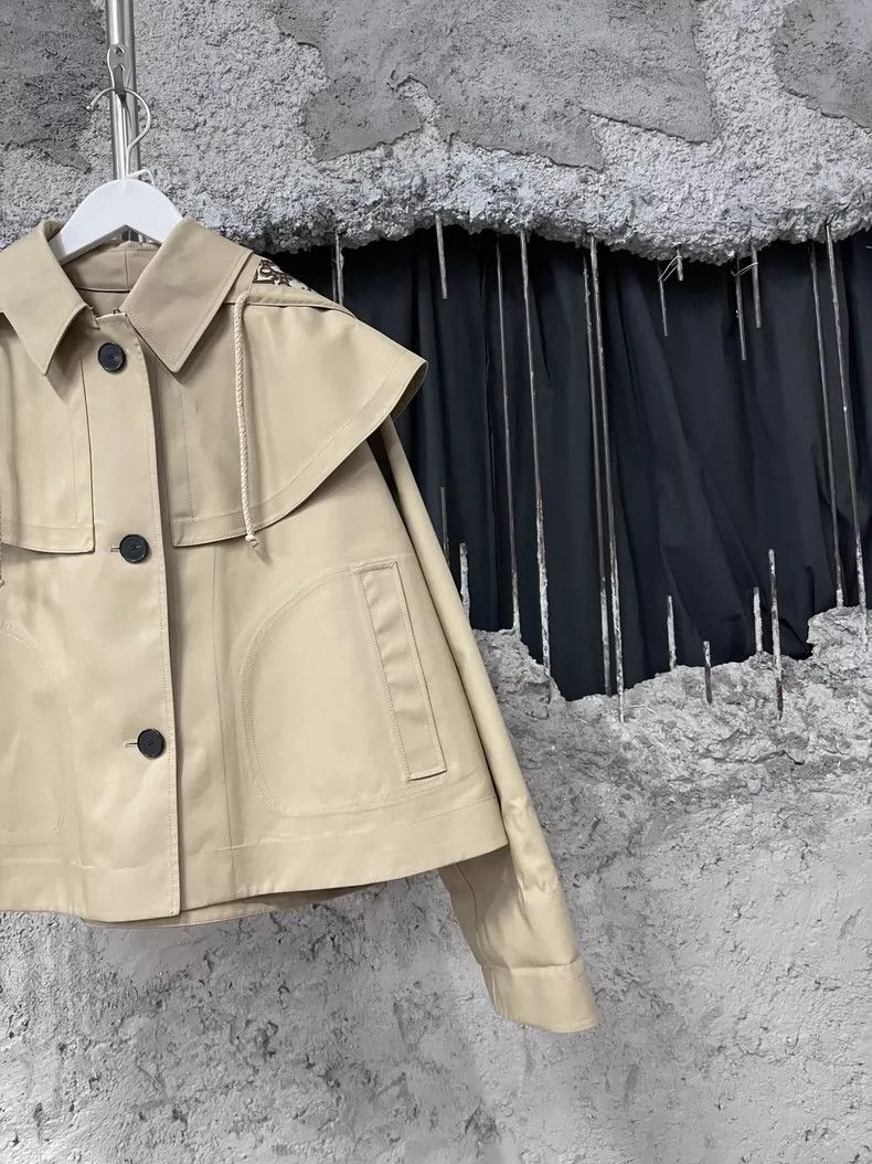 Dior Dior Bee Jacket in Beige Color Size S / US 4 / IT 40 - 4 Thumbnail