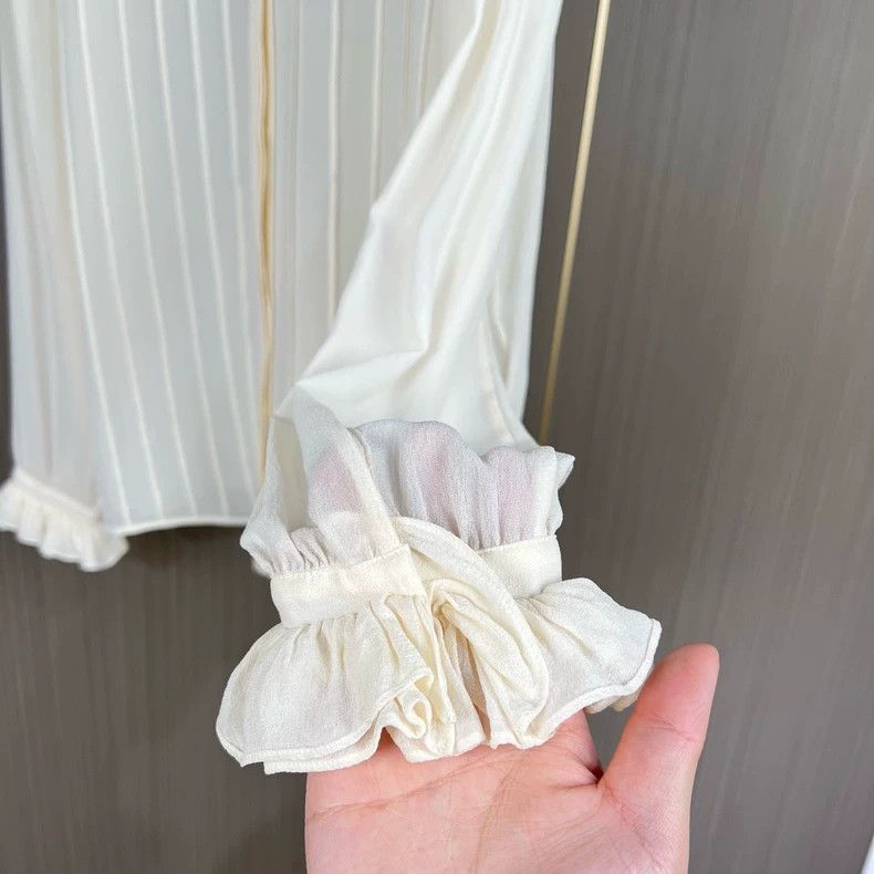 Celine Celine Ruffled Silk Shirt in Off-White Size S / US 4 / IT 40 - 4 Thumbnail