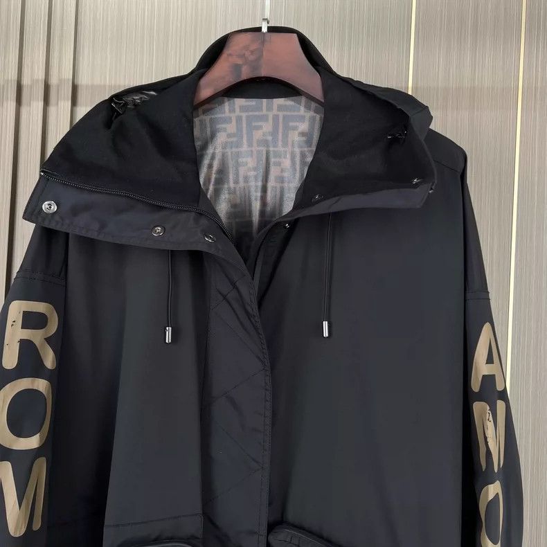 Fendi Fendi Long Printed Windbreaker Coat Size 38 Size M / US 6-8 / IT 42-44 - 3 Thumbnail