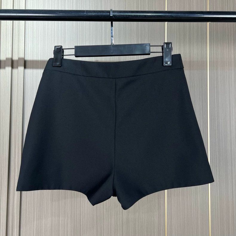 Balenciaga Balenciaga Black Irregular Shorts Size 36 Size 36" / US 14 / IT 50 - 2 Thumbnail