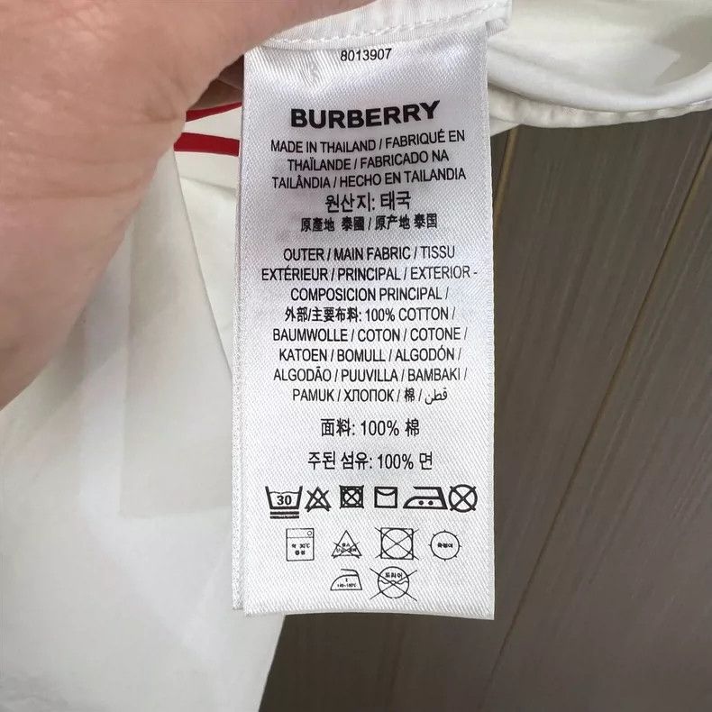 Burberry Burberry Printed Letter Long Sleeve Shirt Size S / US 4 / IT 40 - 6 Thumbnail