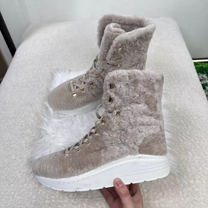 Stuart Weitzman Stuart Weitzman Sheepskin Boots Size 39 Size US 8 / IT 38 - 2 Thumbnail