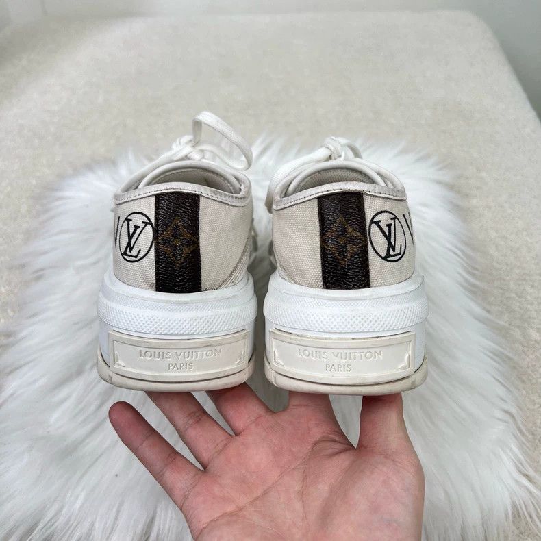 Louis Vuitton Louis Vuitton White Casual Sneakers Size 34 Size US 4 / IT 34 - 3 Thumbnail