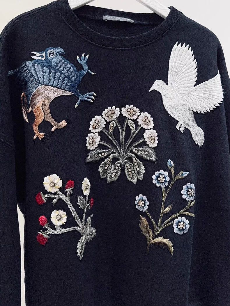 Alexander McQueen Alexander McQueen Embroidered Sweatshirt Size L / US 10 / IT 46 - 3 Thumbnail