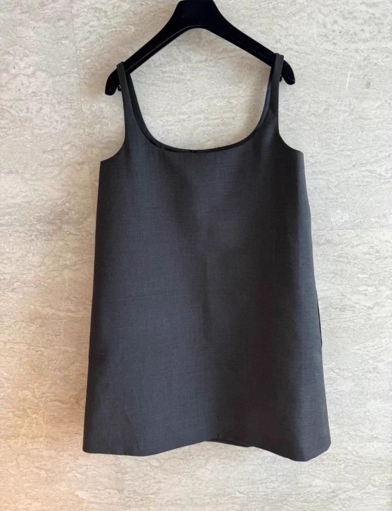 Prada Prada Dress with Tags, Size 42 Size L / US 10 / IT 46 - 6 Thumbnail