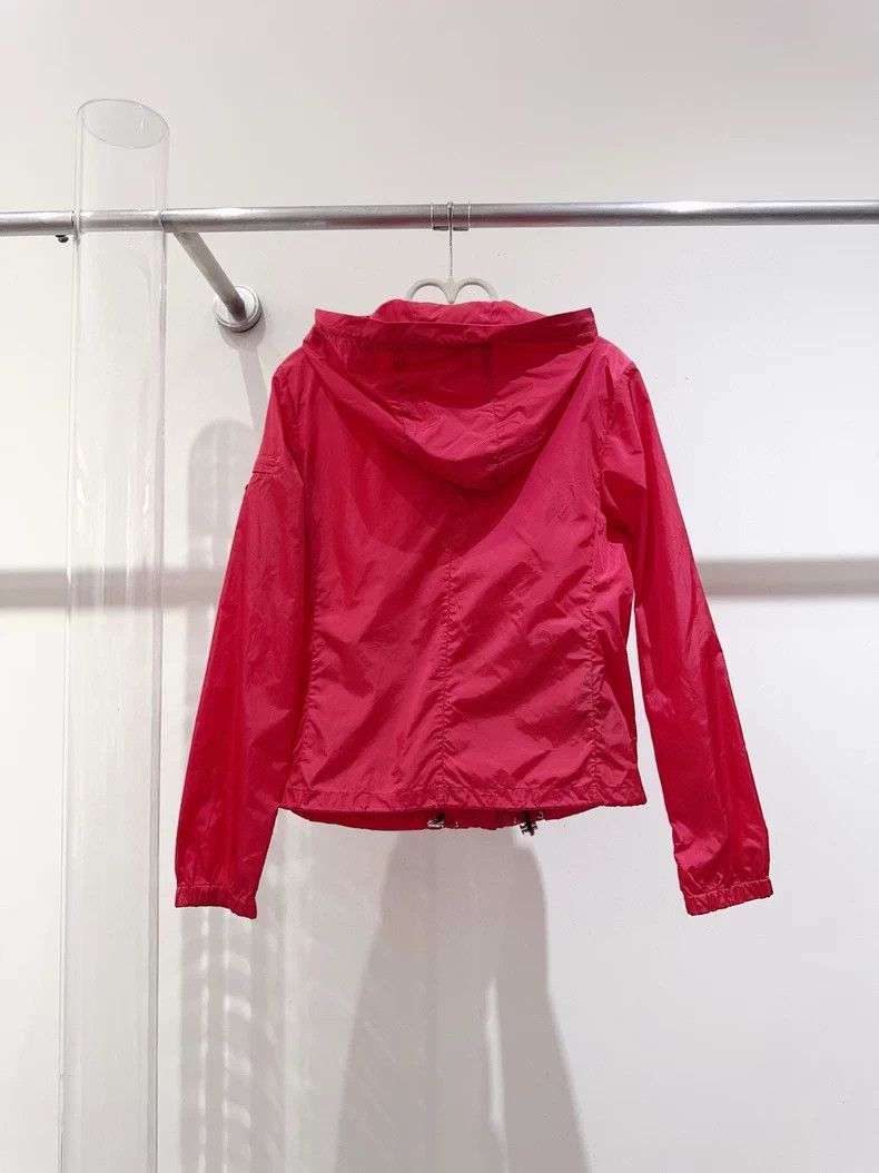 Prada Prada Windbreaker Jacket in Red Color Size M / US 6-8 / IT 42-44 - 2 Thumbnail