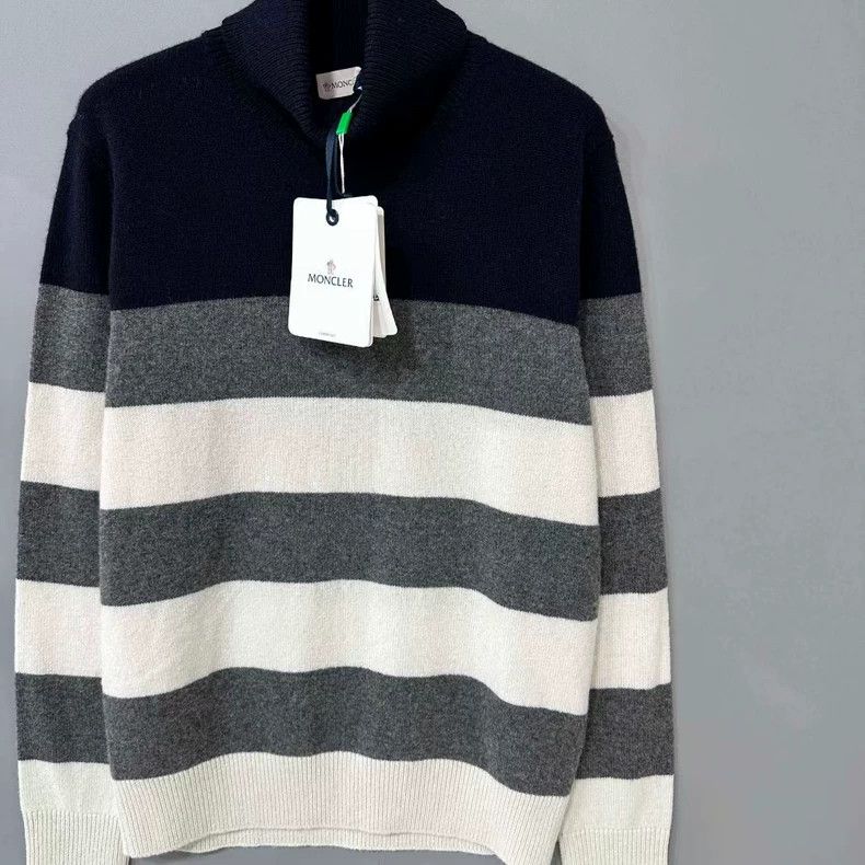 Moncler Knit High Collar Sweater by Moncler Size L / US 10 / IT 46 - 3 Thumbnail