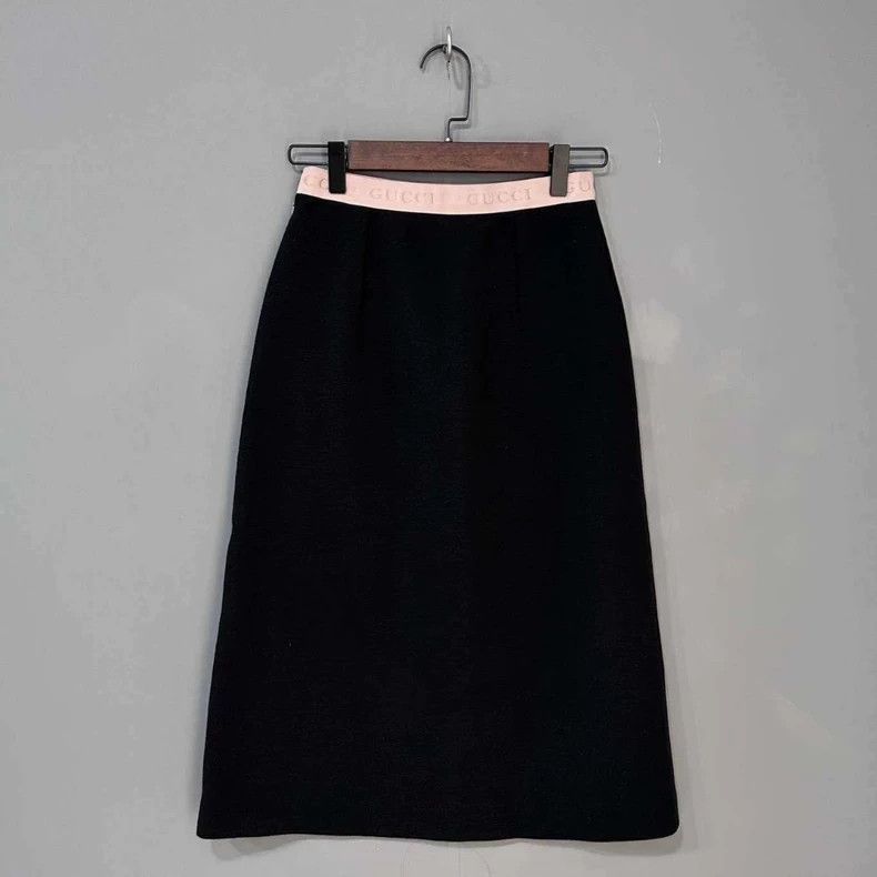 Gucci Black Casual Skirt with Logo from GUCCI Size 36" / US 14 / IT 50 - 3 Thumbnail