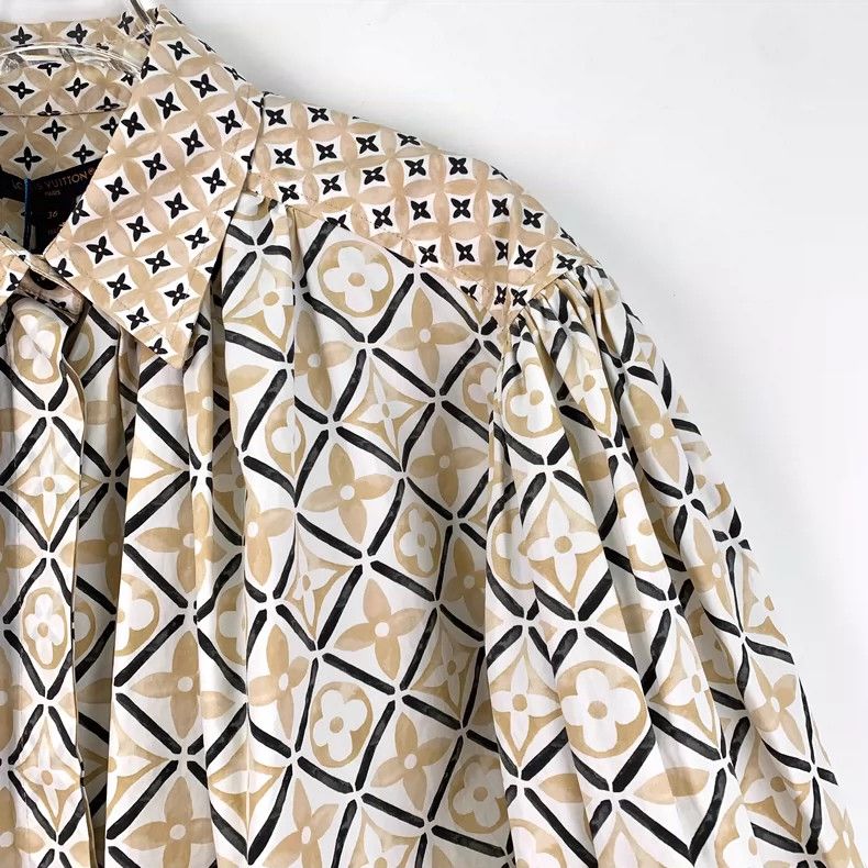 Louis Vuitton Louis Vuitton Colorful Logo Print Cape Coat Size XS / US 0-2 / IT 36-38 - 3 Thumbnail
