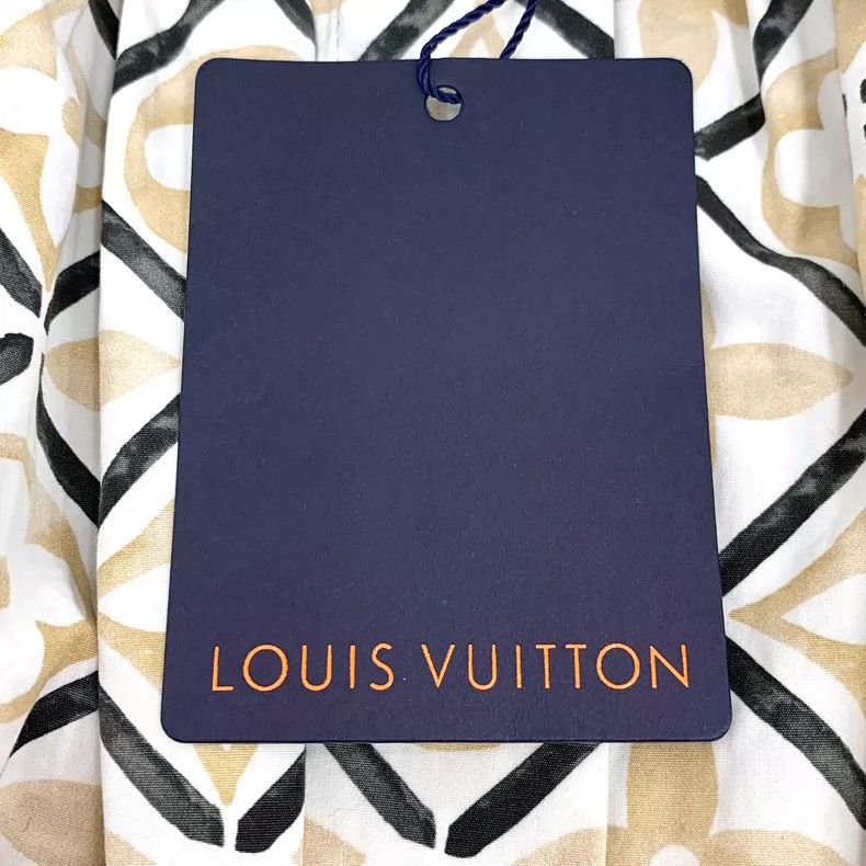 Louis Vuitton Louis Vuitton Colorful Logo Print Cape Coat Size XS / US 0-2 / IT 36-38 - 8 Thumbnail