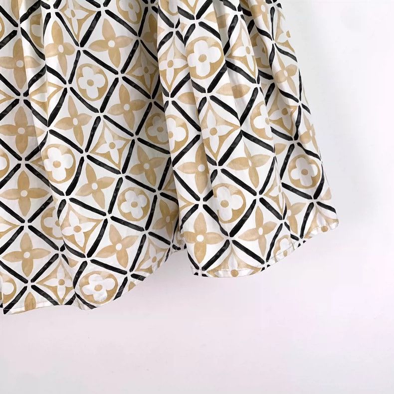 Louis Vuitton Louis Vuitton Colorful Logo Print Cape Coat Size XS / US 0-2 / IT 36-38 - 4 Thumbnail