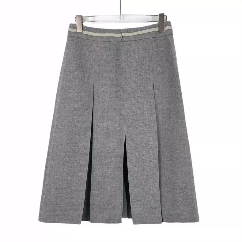 Gucci Gucci Grey Pleated Wool Skirt with Logo Size 38" / US 16 / IT 52 - 2 Thumbnail