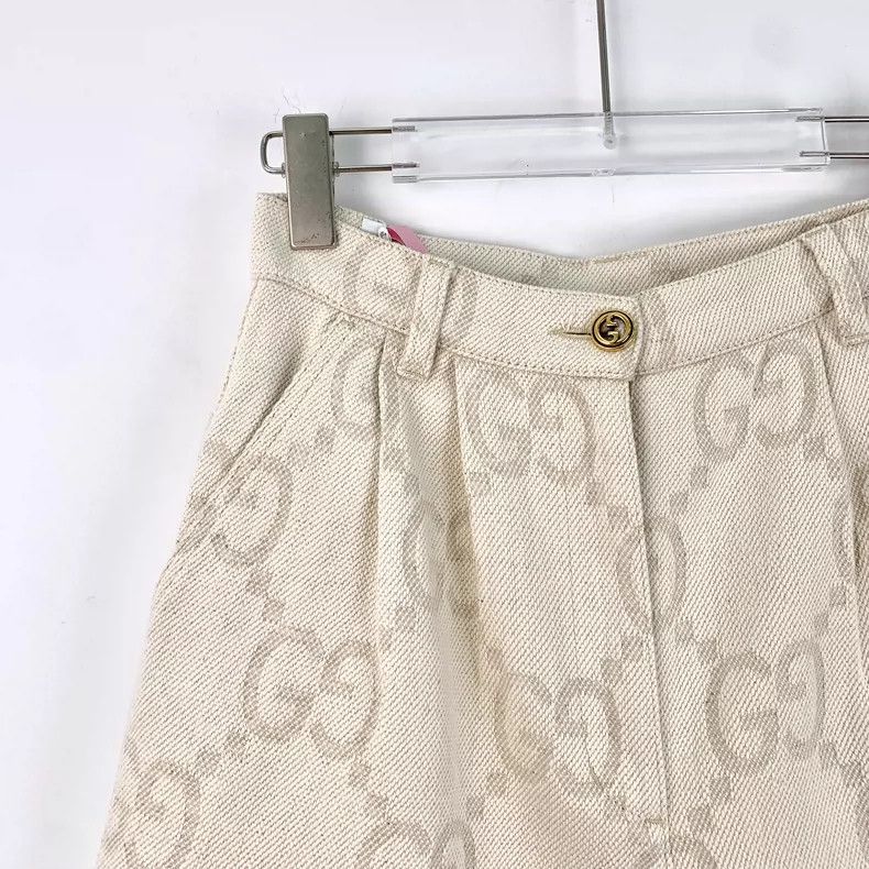 Gucci Gucci Beige Logo Print Casual Shorts Size 40" / US 18 - 3 Thumbnail