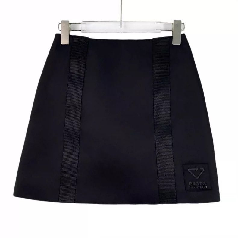 Prada Prada Black Triangle Logo Casual Skirt Size 40" / US 18 - 2 Thumbnail