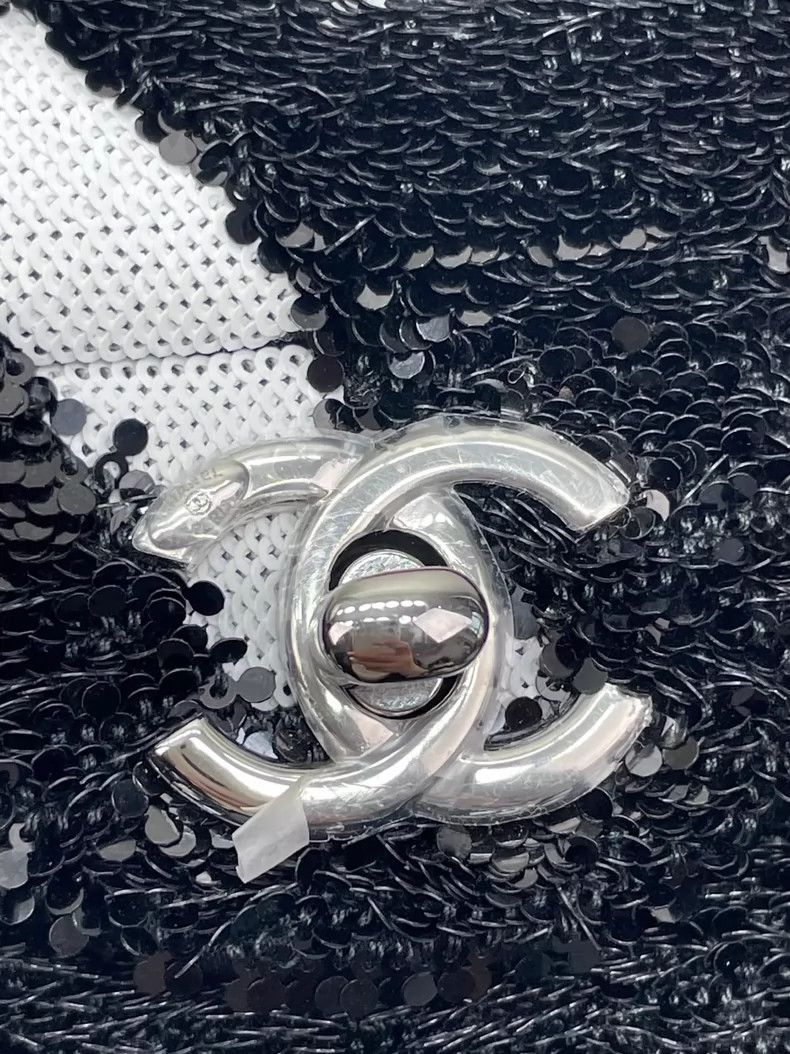 Chanel Chanel Bow Chain Bag with Sequins Size ONE SIZE - 6 Thumbnail
