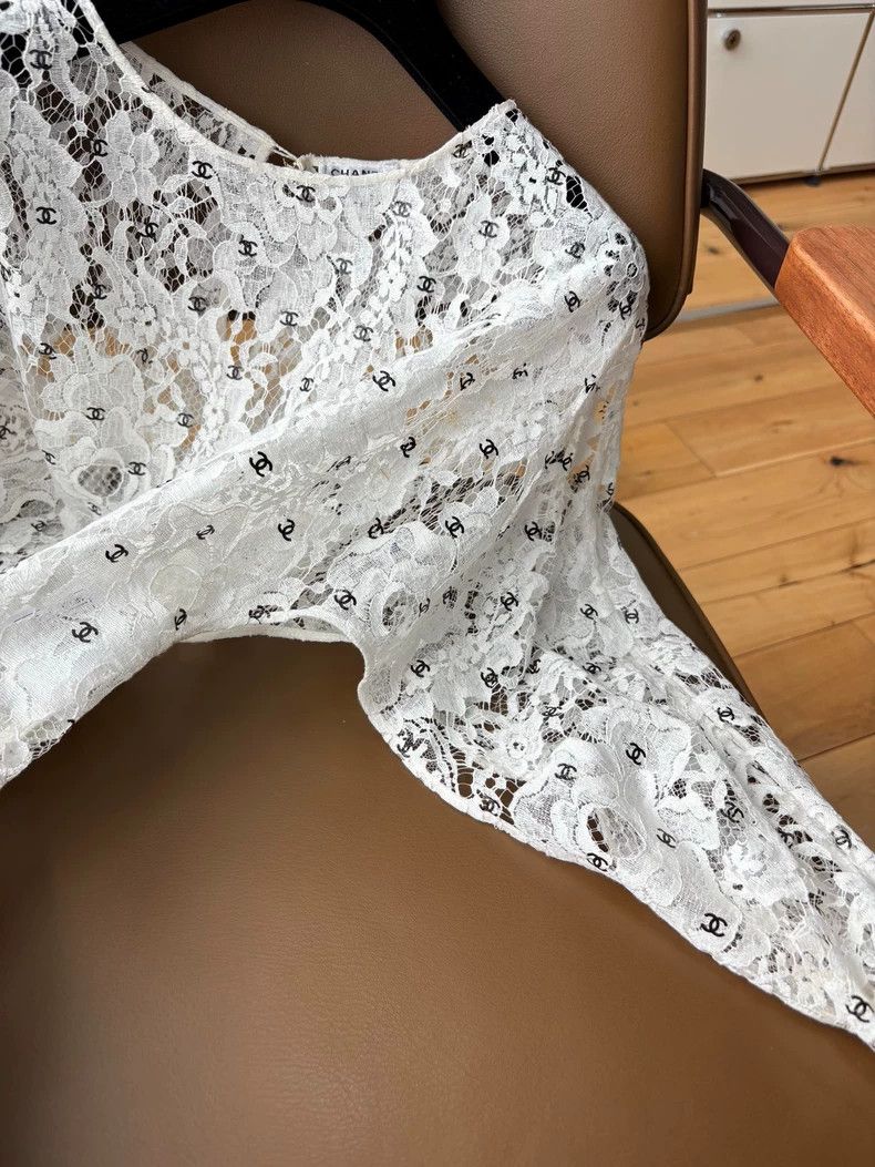 Chanel Chanel White Lace Top with Logo Size XS / US 0-2 / IT 36-38 - 6 Thumbnail