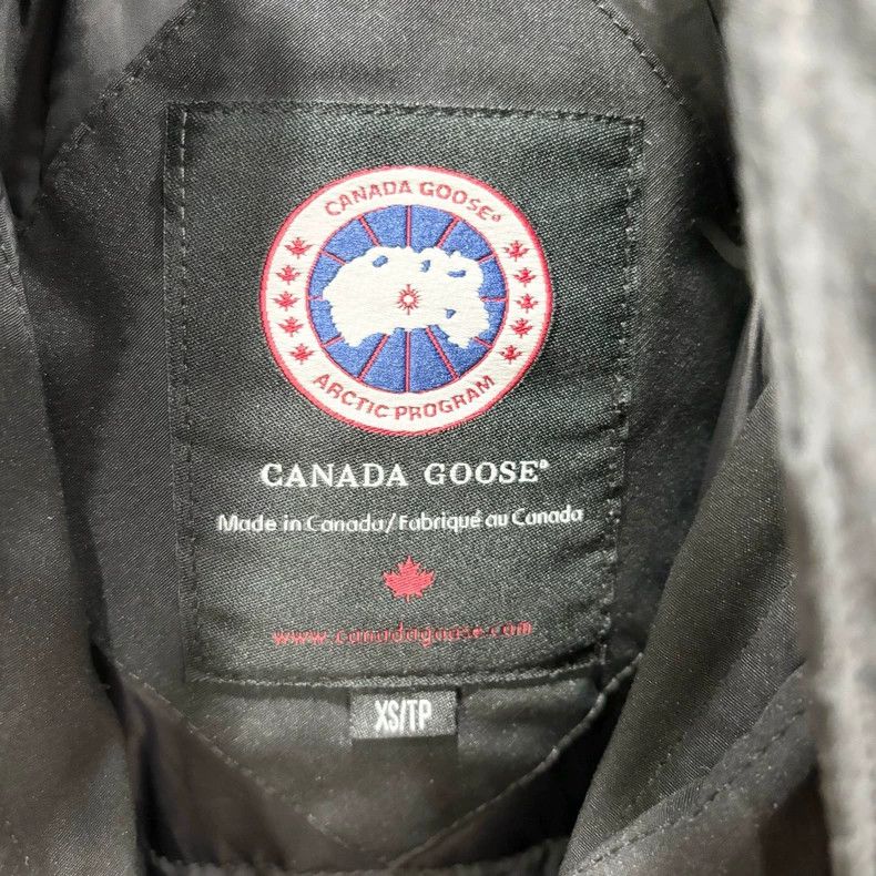 Canada Goose Canada Goose Black Hooded Down Jacket XS Size XS / US 0-2 / IT 36-38 - 4 Thumbnail