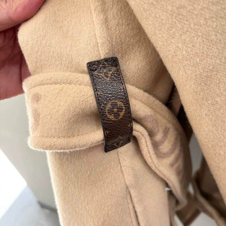 Louis Vuitton Beige Long Wool Coat with Logo Interior Size XS / US 0-2 / IT 36-38 - 9 Thumbnail